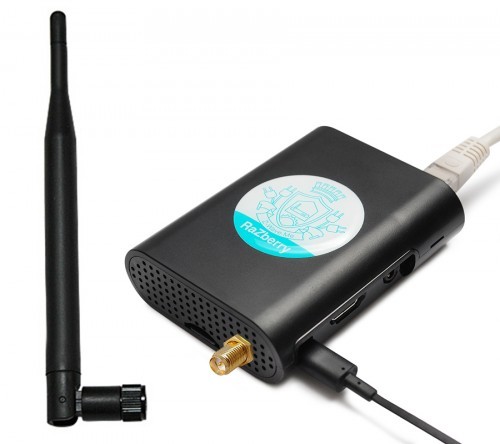 Контроллер RaZberry c антенной